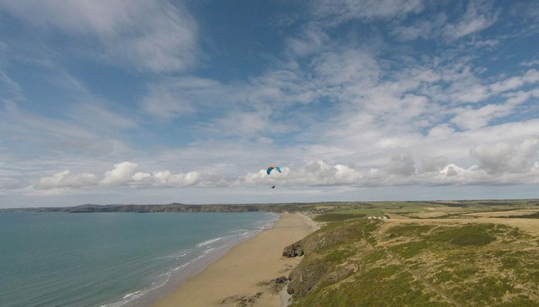Newgale beach looking north (Neil Charles)